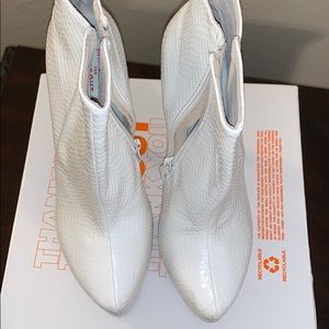 Take Out Platform Boots